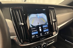 musta Volvo V90 2021 kuva 25.
