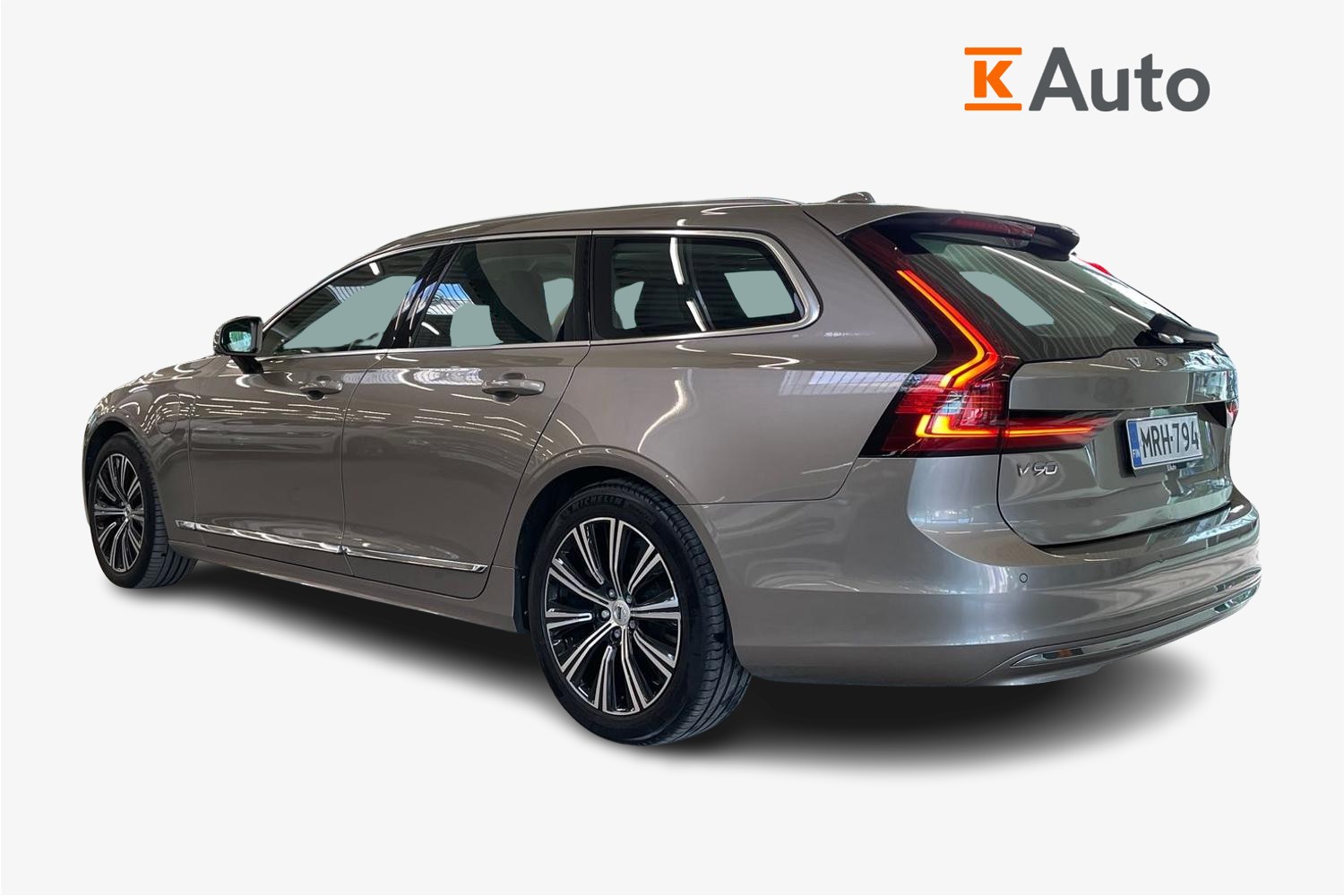 Volvo V90 2021, kuva 2/24