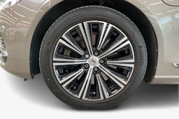 harmaa Volvo V90 2021 kuva 11.