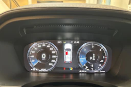 harmaa Volvo V90 2021 kuva 21.