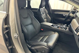 Harmaa Volvo V90 2021 kuva 11.