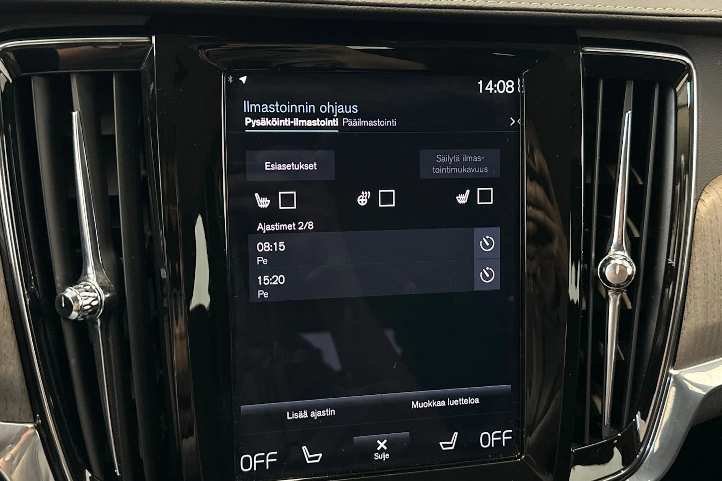 Harmaa Volvo V90 2021 kuva 27.