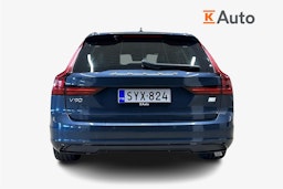 sininen Volvo V90 2021 kuva 3.
