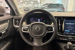 harmaa Volvo V90 2022 kuva 11.