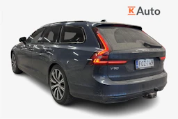 sininen Volvo V90 2022 kuva 2.