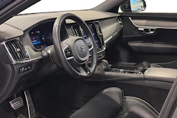 sininen Volvo V90 2022 kuva 3.