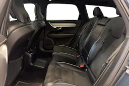 sininen Volvo V90 2022 kuva 8.