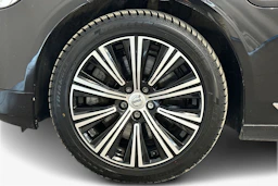 musta Volvo V90 2022 kuva 9.