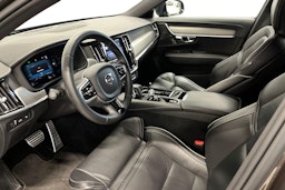 Harmaa Volvo V90 2022 kuva 6.