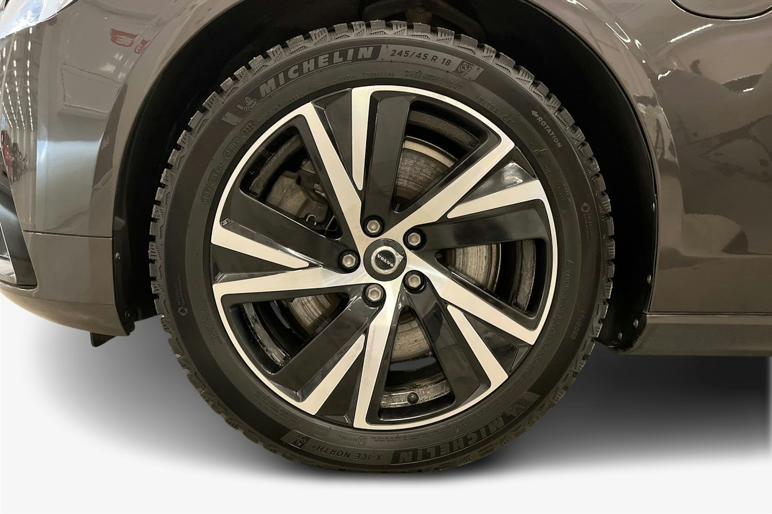 Harmaa Volvo V90 2022 kuva 9.