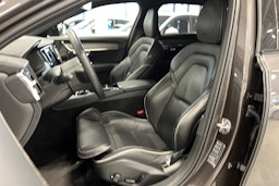 Harmaa Volvo V90 2022 kuva 11.