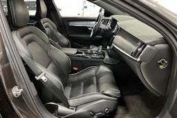 Harmaa Volvo V90 2022 kuva 12.