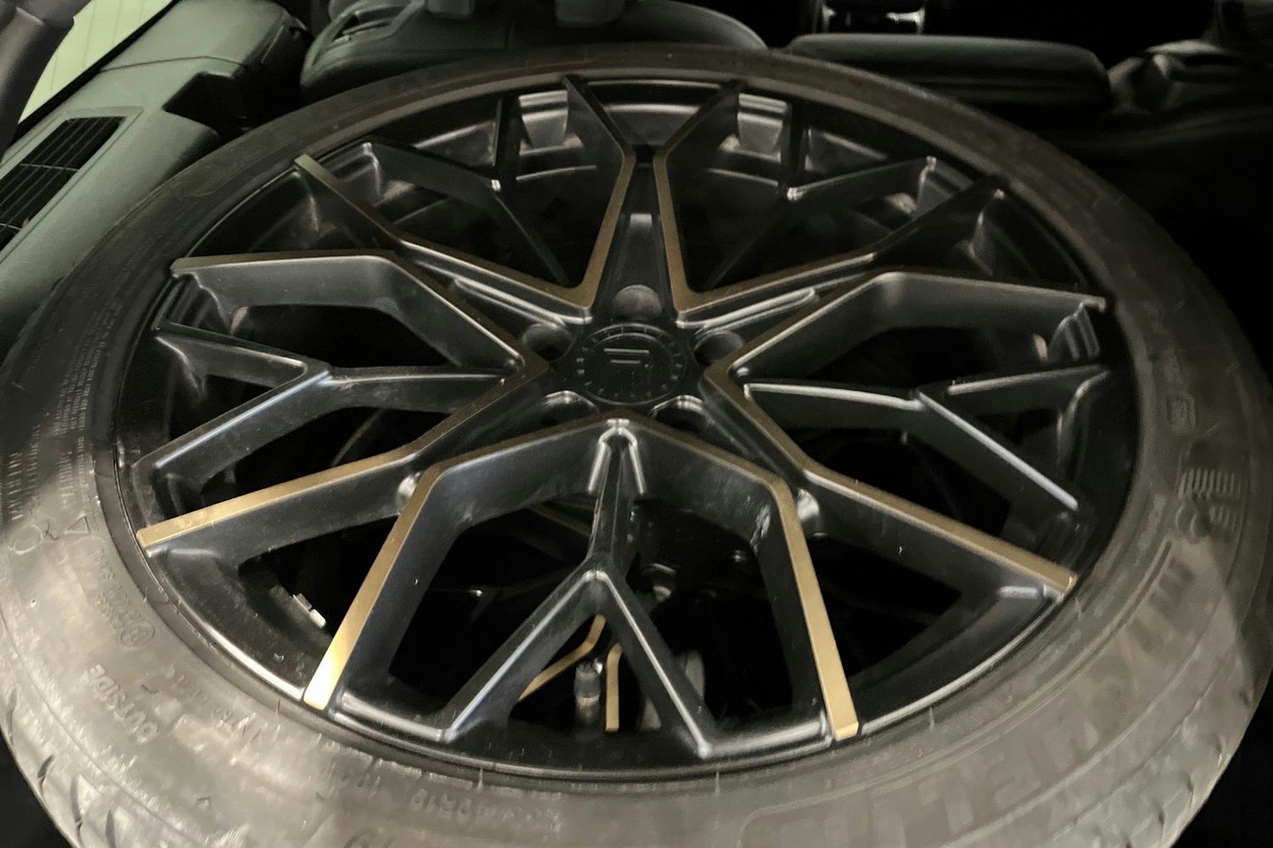 Harmaa Volvo V90 2022 kuva 29.