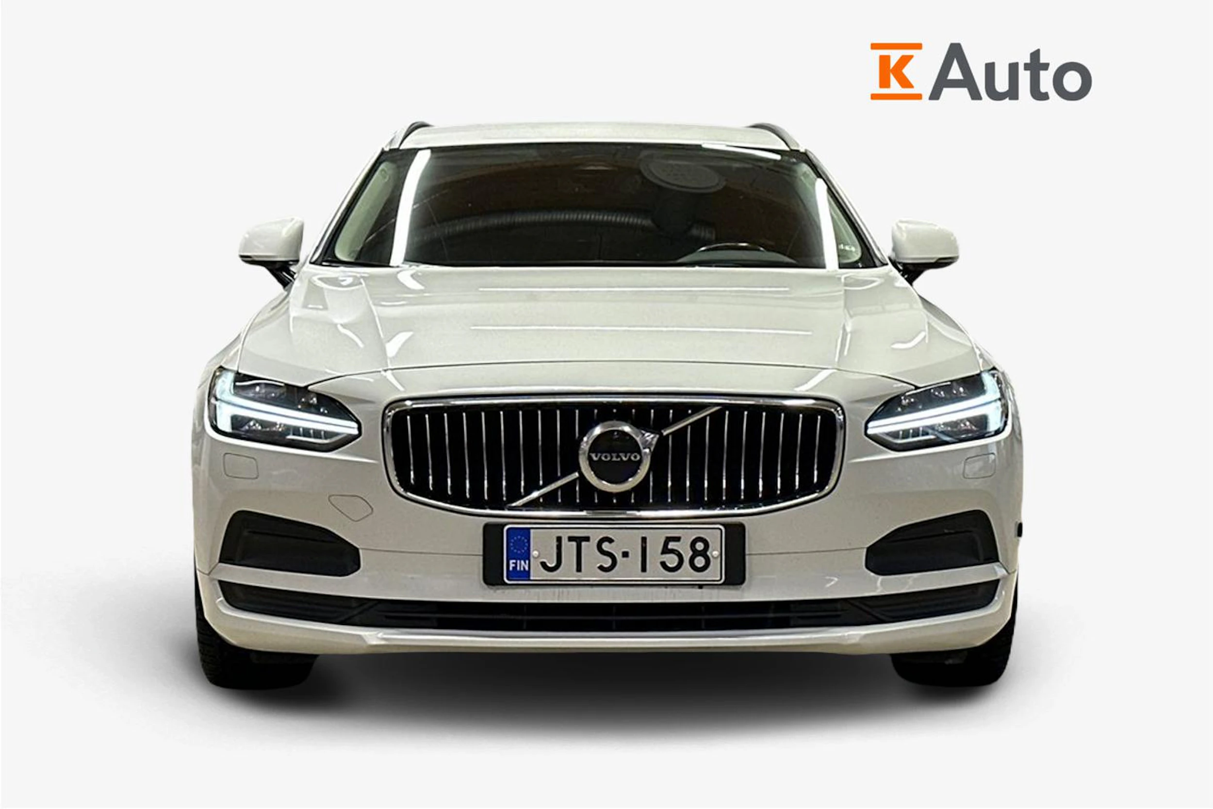 valkoinen Volvo V90 2022 kuva 4.