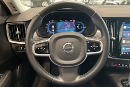 musta Volvo V90 2022 kuva 14.