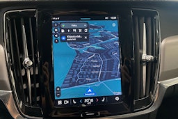 musta Volvo V90 2022 kuva 23.