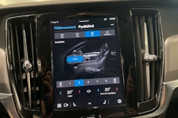 musta Volvo V90 2022 kuva 25.