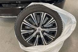 musta Volvo V90 2022 kuva 27.