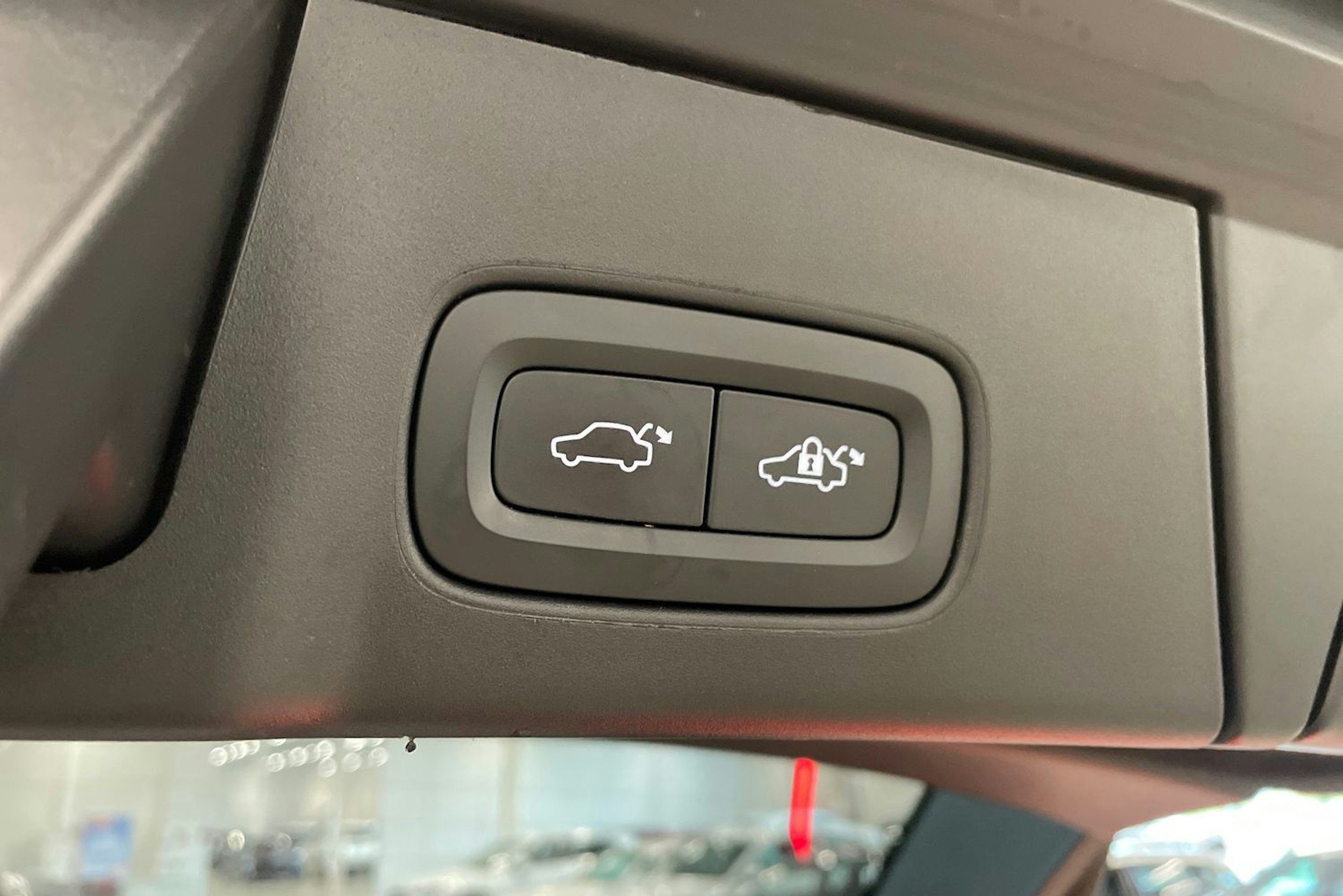 musta Volvo V90 2022 kuva 29.
