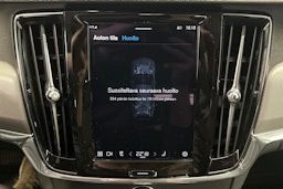 valkoinen Volvo V90 2022 kuva 22.