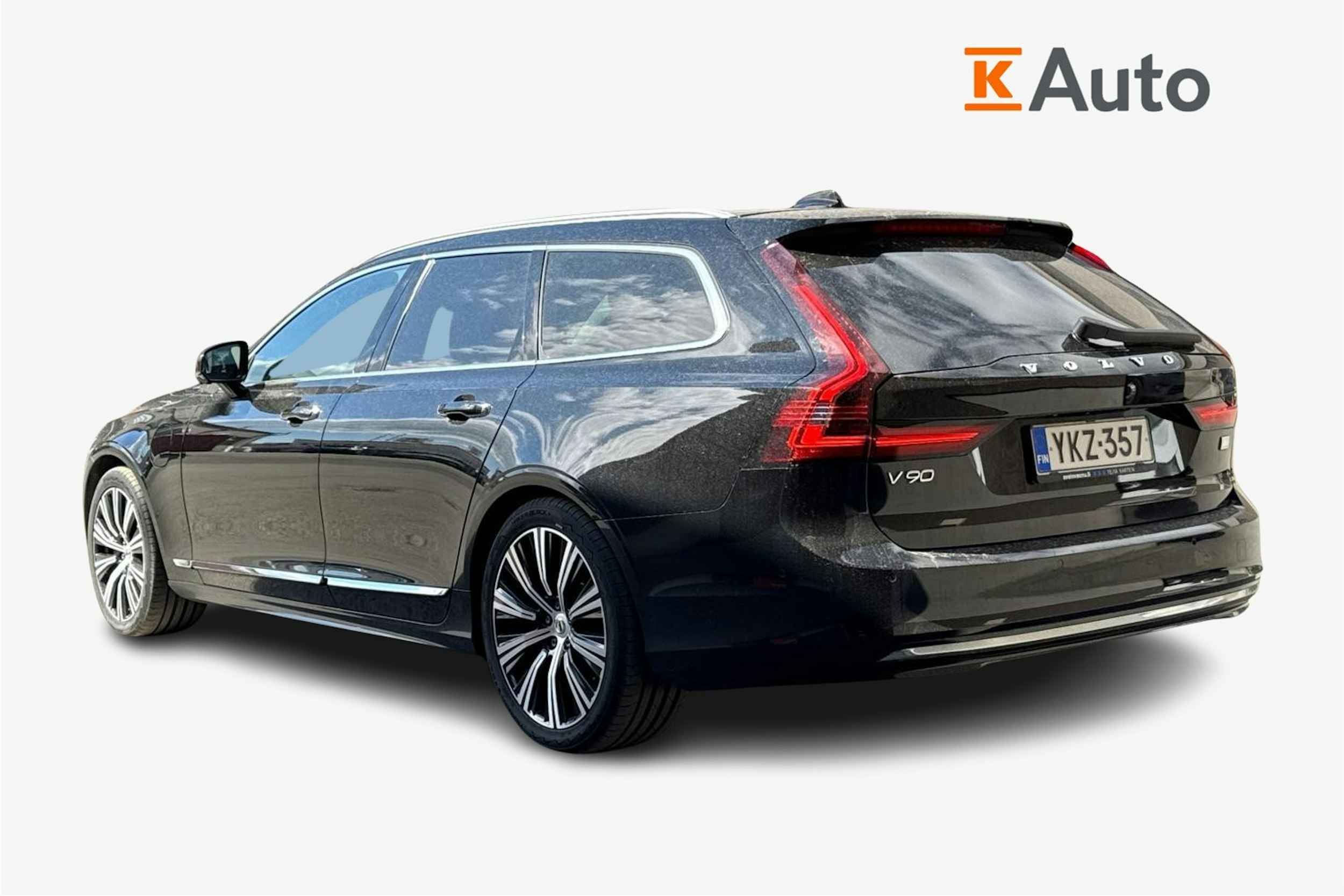 musta Volvo V90 2022 kuva 2.