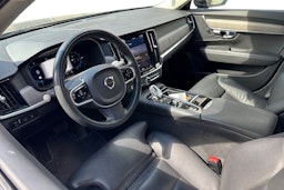 musta Volvo V90 2022 kuva 3.