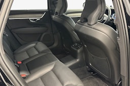 musta Volvo V90 2022 kuva 9.