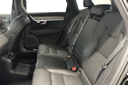 musta Volvo V90 2022 kuva 10.