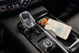 musta Volvo V90 2022 kuva 21.