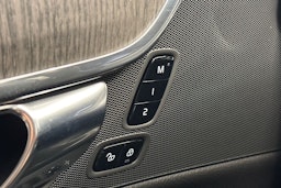 musta Volvo V90 2022 kuva 22.