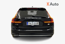 musta Volvo V90 2022 kuva 3.