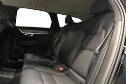 musta Volvo V90 2022 kuva 8.