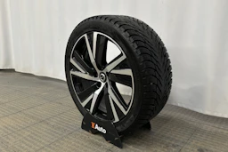 musta Volvo V90 2022 kuva 10.