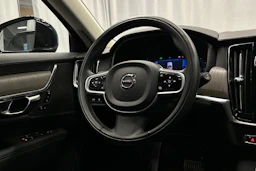 musta Volvo V90 2022 kuva 17.