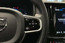 musta Volvo V90 2022 kuva 19.