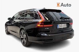 musta Volvo V90 2022 kuva 2.