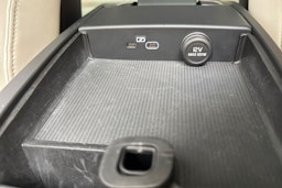 musta Volvo V90 2022 kuva 29.