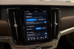 sininen Volvo V90 2022 kuva 36.