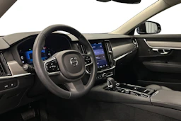musta Volvo V90 2023 kuva 8.