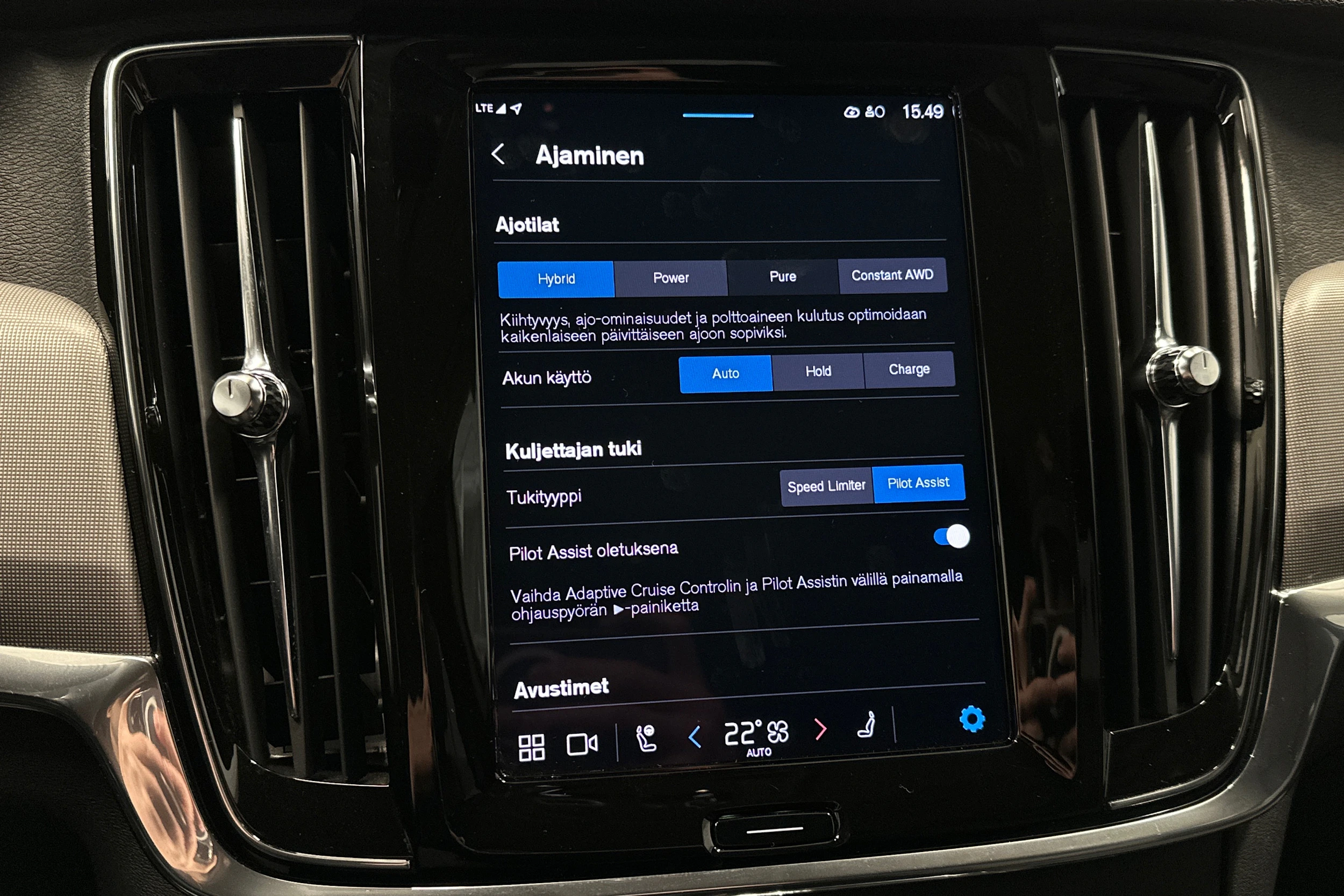 musta Volvo V90 2023 kuva 26.