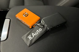 musta Volvo V90 2023 kuva 30.