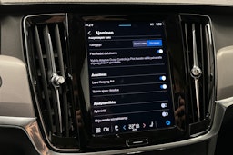 sininen Volvo V90 2023 kuva 31.