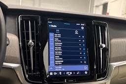Sininen Volvo V90 2023 kuva 20.