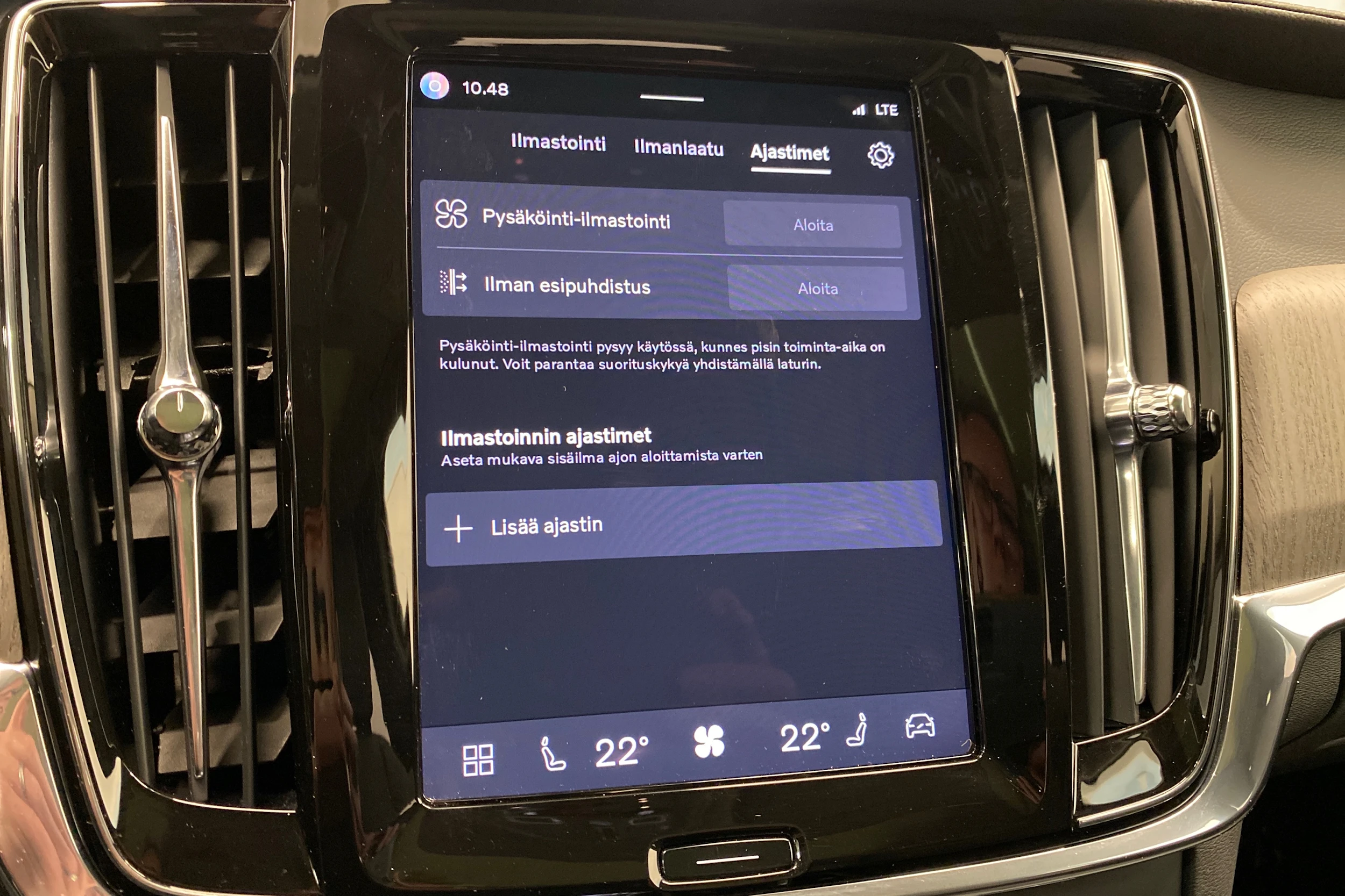 sininen Volvo V90 2023 kuva 35.