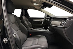 musta Volvo V90 2023 kuva 11.