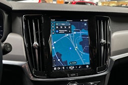 musta Volvo V90 2023 kuva 16.