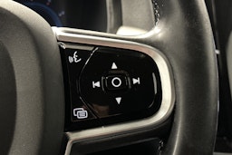 musta Volvo V90 2023 kuva 20.