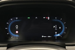 musta Volvo V90 2023 kuva 21.