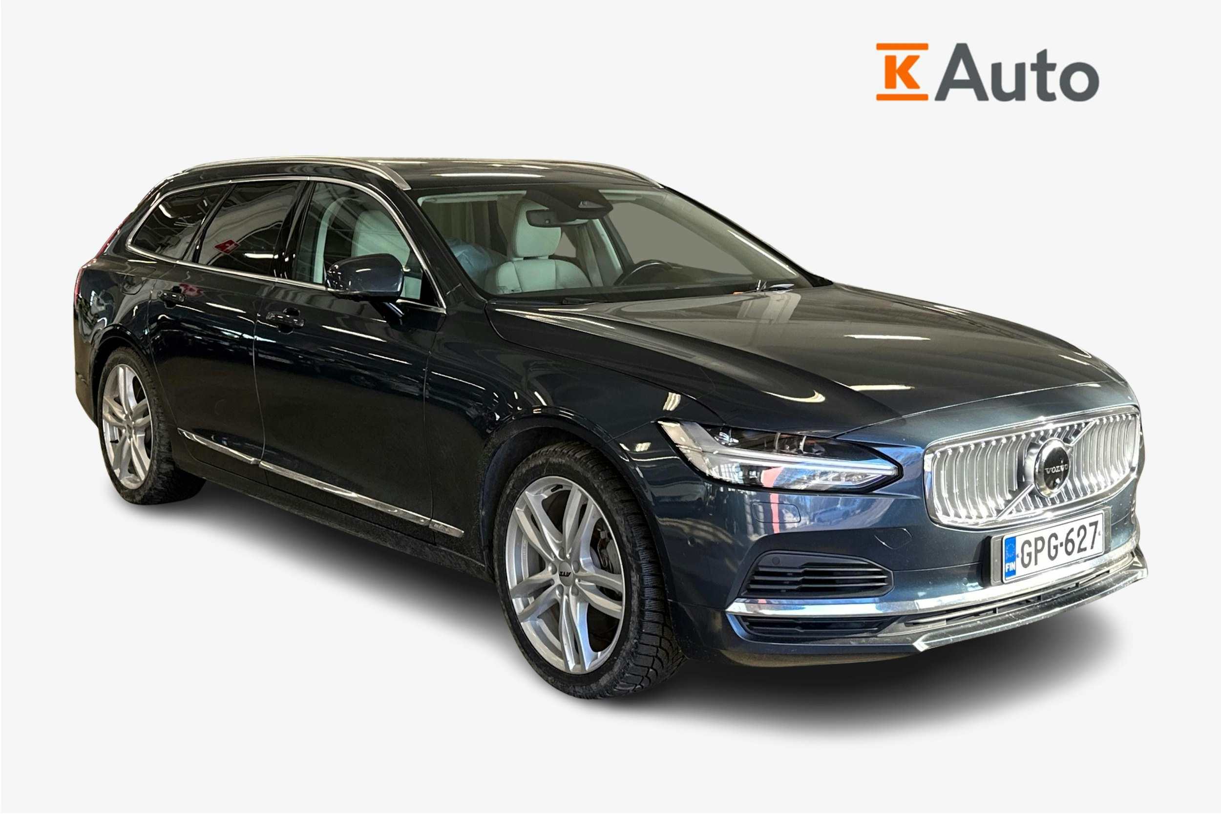 sininen Volvo V90 2023 kuva 1.