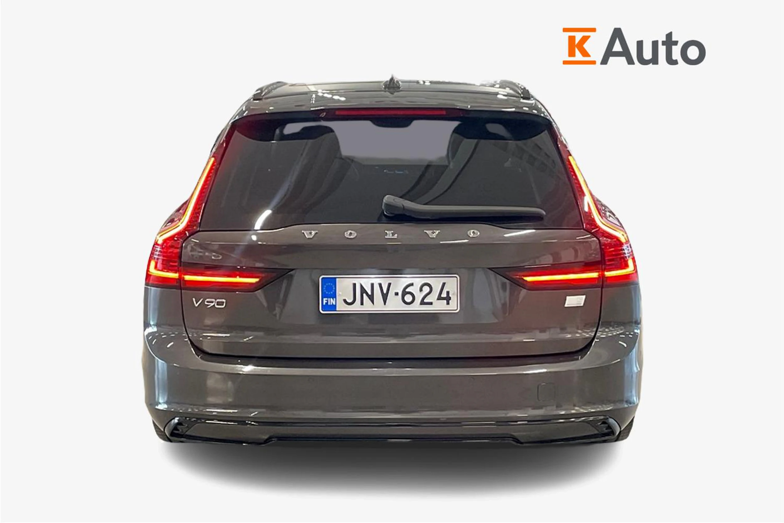 Musta Volvo V90 2023 kuva 3.